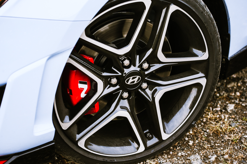 Illustration for article titled The 2019 Hyundai Veloster N Actually Kicks Ass